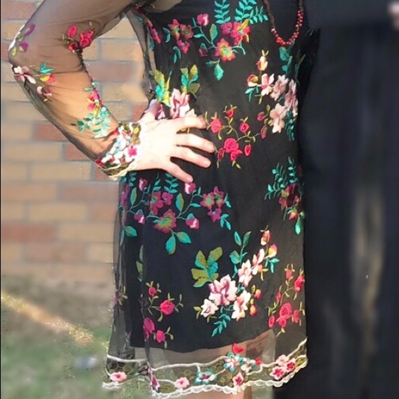 Taylor & Sage Embroidered Floral Sheath Overlay & Spaghetti Strap Dress - Picture 9 of 10